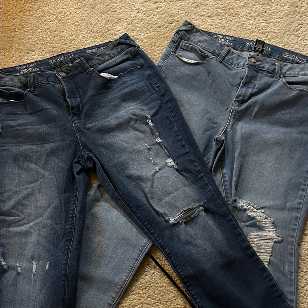 Ripped Boyfriend Jeans in Dark and Light Blue